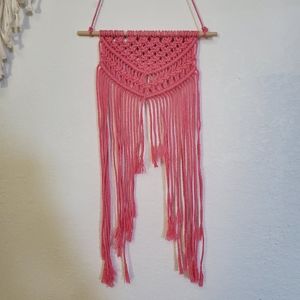 HP Handmade Small Pink Macramé Wall Hanging